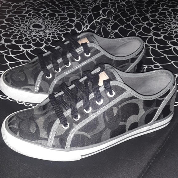 Coach Shoes - Picture 3 of 4